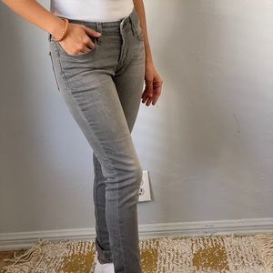 Grey Low Rise Levi’s